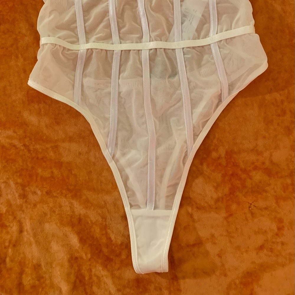 Premium Feather Trim Satin Corset Bodysuit Sz L - Picture 15 of 16